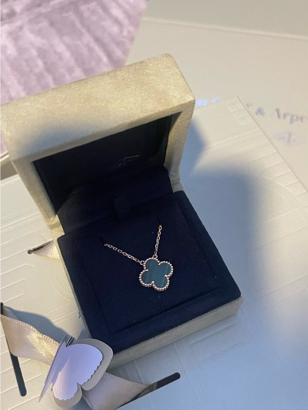 Van Cleef & Arpels Vintage Alhambra pendant (Malachite)